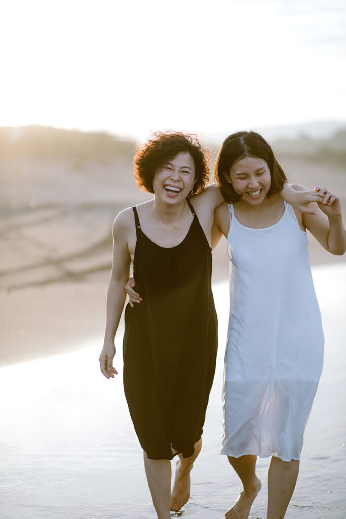 母女寫真,母女,親子寫真,家庭寫真,自然風格,海邊,下寮海邊,雙子小姐,生活感風格